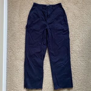 Size 0 Sunday Best Genevieve pant in navy. Cropped/ 25 inch inseam with raw hem